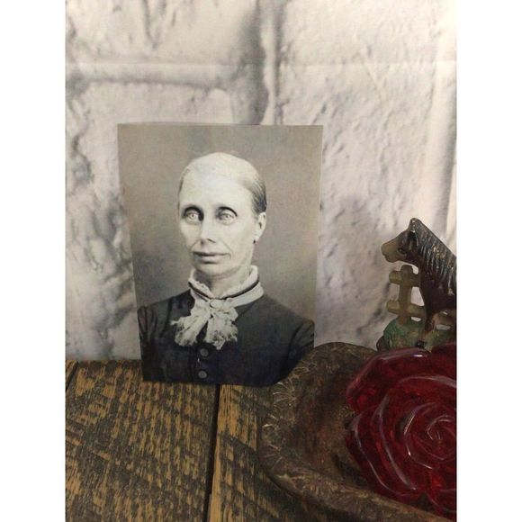 Creepy Reprint Photo of Antique Skeletal Looking Woman - Picture 6 of 10
